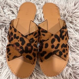 Forever21 Womens Cheetah Sandal (NWOT) Size 8